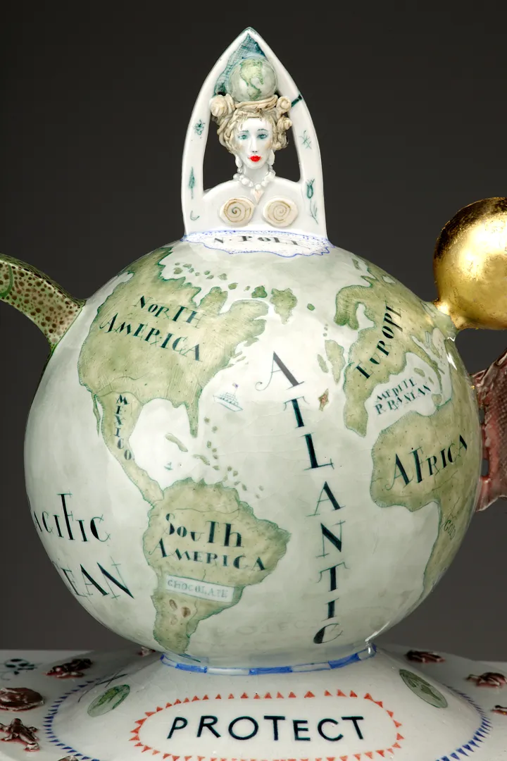 28636_Superior-Mara_Smart-Planet-Homage-to-Science_20019_MS_02_72dpi