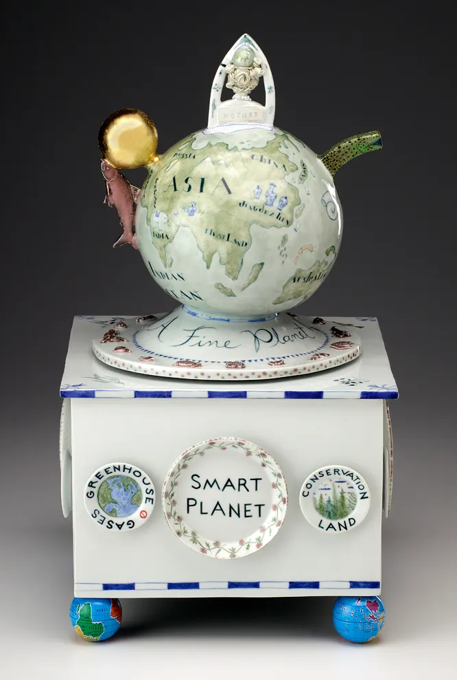 28636_Superior-Mara_Smart-Planet-Homage-to-Science_20019_MS_03_72dpi