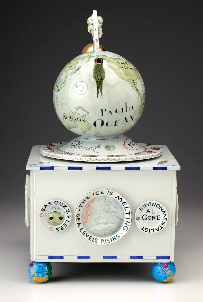 28636_Superior-Mara_Smart-Planet-Homage-to-Science_20019_MS_04_72dpi