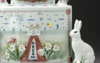 3 27253_Superior-Mara_A-Spring-Dream-Rabbit-Teapot_2008_MS_10_72dpi